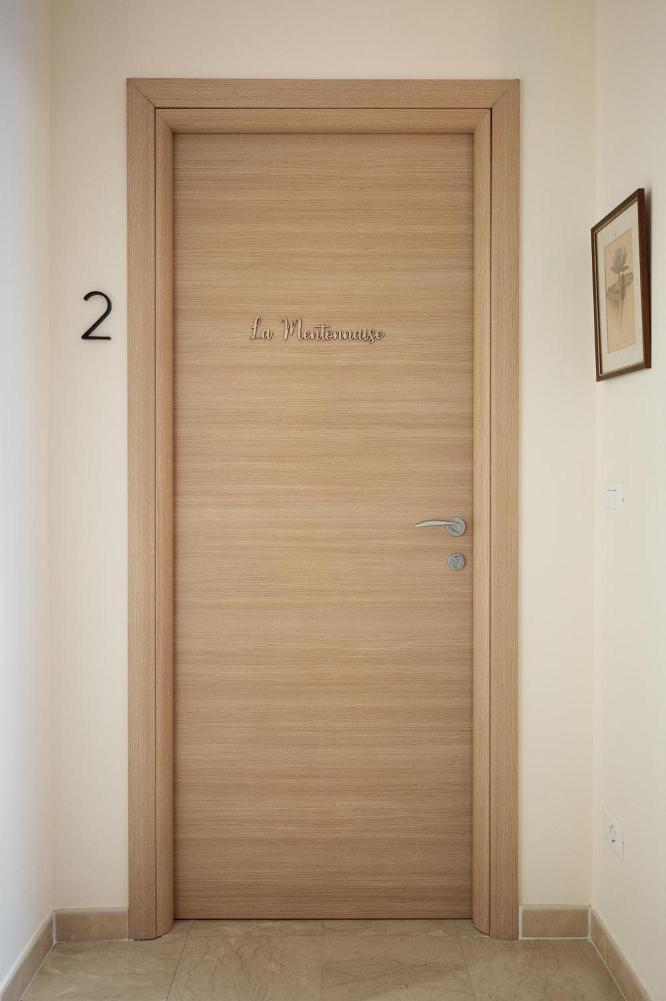 La Fabrique A Poupees - Chambres Et Appartements De Charme Au Coeur De Menton Exterior photo